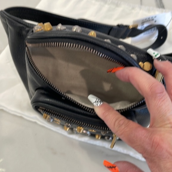 Gucci Leather Belt Bag - Picture 5 of 10